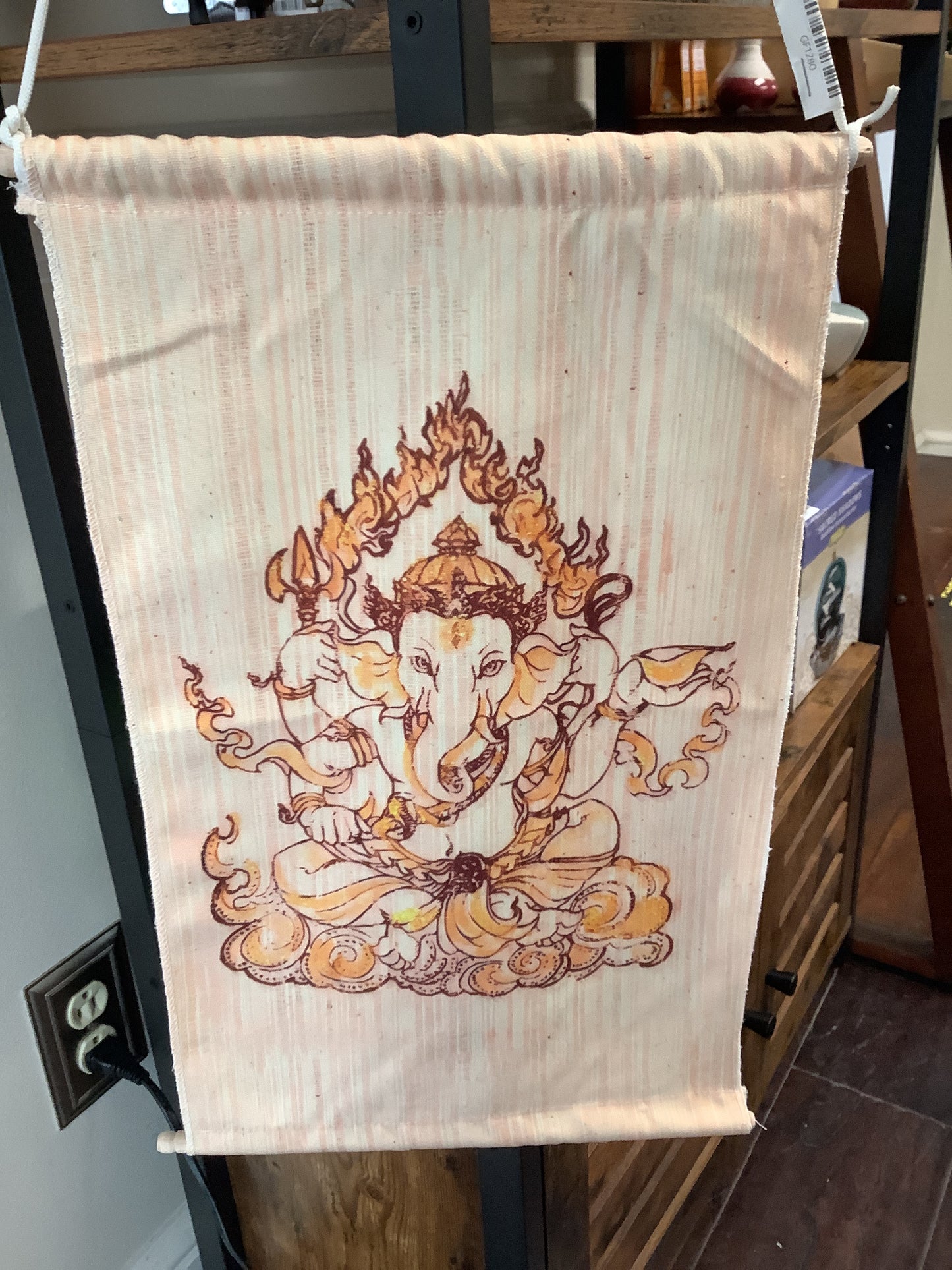 Threadhead Sm. Wall Hanging