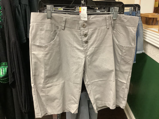Casual Solid Slim Shorts