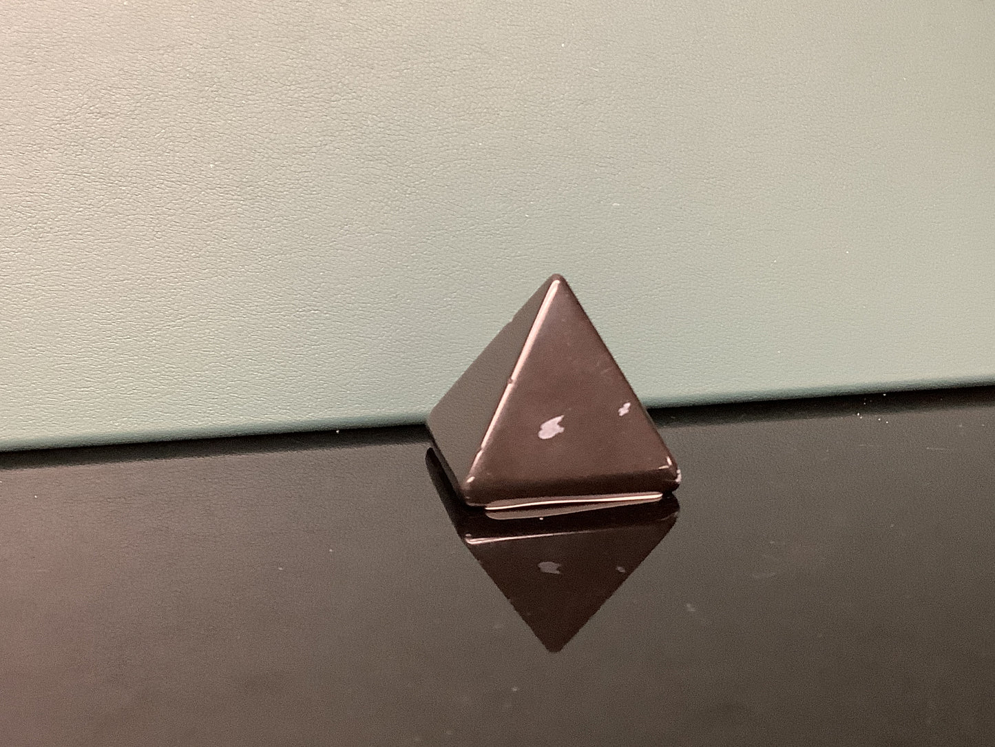 Snowflake Obsidian Pyramid 30mm