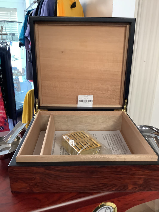 Craftsman's La Salle Humidor (25 Stick)