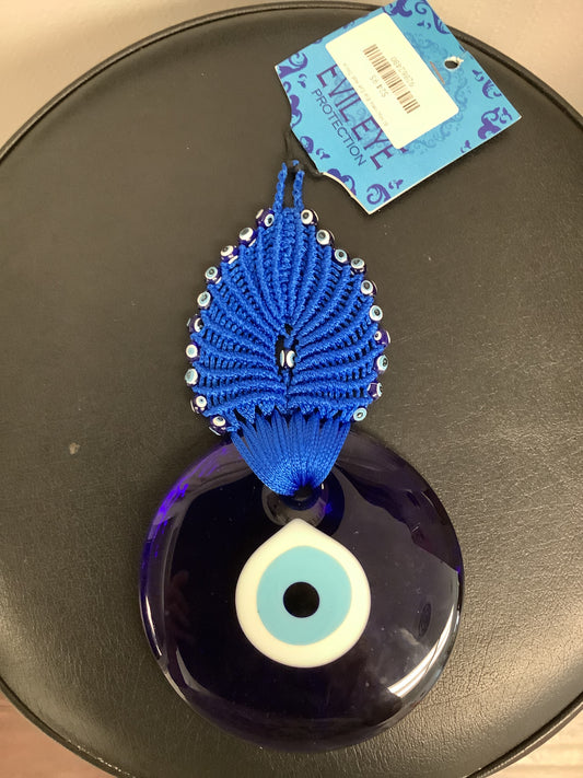 BI Macrame Evil Eye Wall Decor